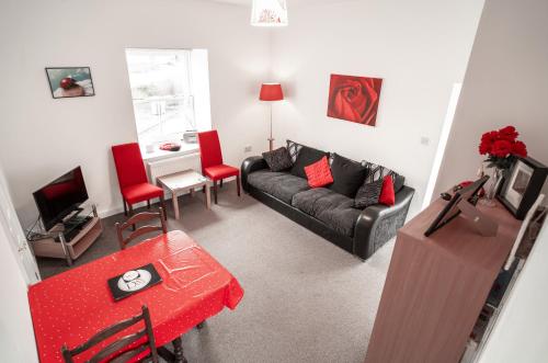 Ruang duduk di The Torrs Apartments New Mills