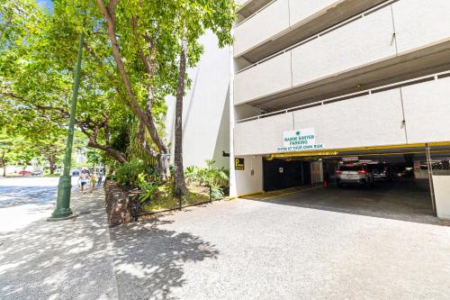 Φωτογραφία από το άλμπουμ του Fabulous Ocean & Diamond Head View with Free Parking! στη Χονολουλού