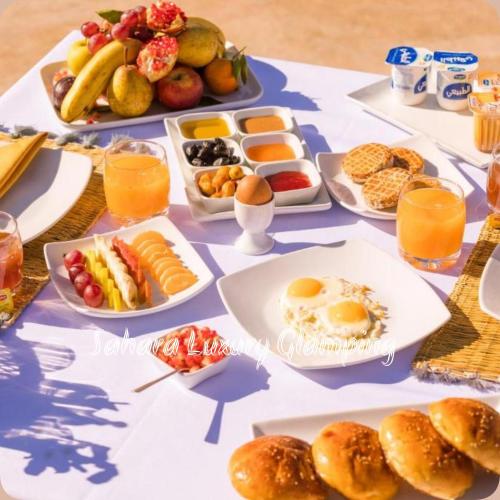 Mad i luksusteltet eller i nærheden