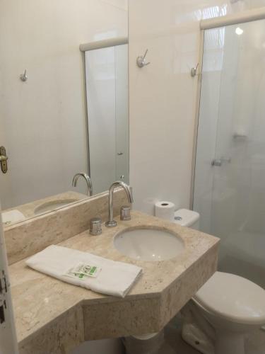 Phòng tắm tại BARLOS HOTEL