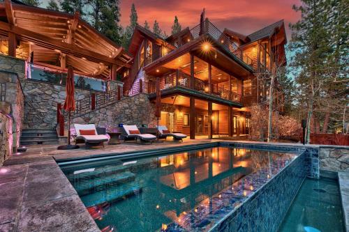 Fotografie z fotogalerie ubytování The Ultimate Lake Tahoe Estate v destinaci Incline Village