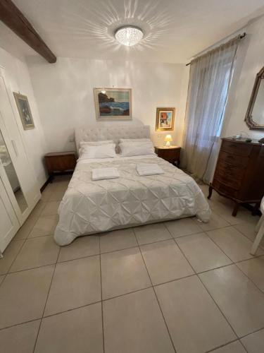 Una cama o camas en una habitación de Exclusive only for you