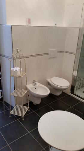 Gallery image of Megaride Guest House in Como