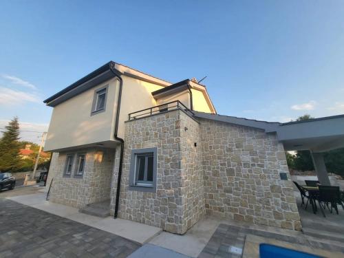 Holiday house with a swimming pool Gabonjin, Krk - 21702