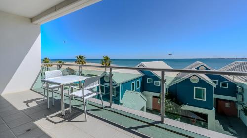 Sea Side 211