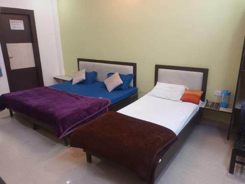 Girdhar Hotel – Picha 5