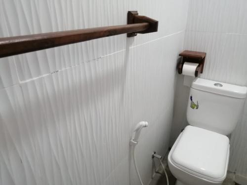 Bilik mandi di Jennifer's Villa
