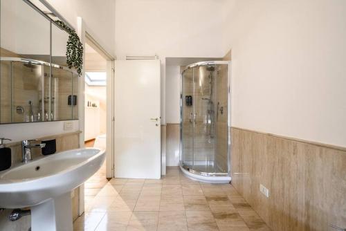 Buenos Aires' Nest - 10 minutes from Duomo with terrace