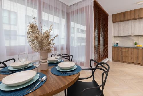 Foto Lux Apartment Niemcewicza with AC & Balcony Warsaw Ochota by Noclegi Renters 3
