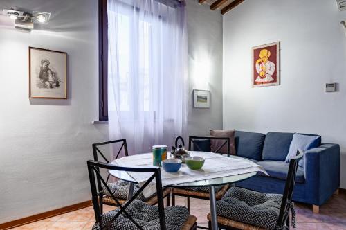 GuestHost - Arno River Quiet Apartment
