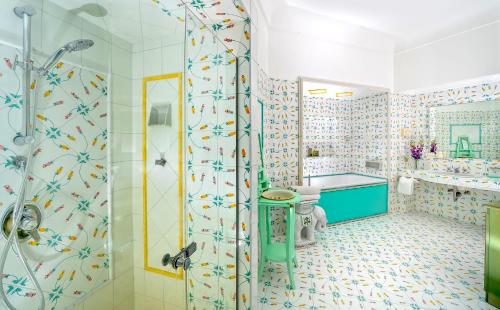 Ένα μπάνιο στο Hotel La Floridiana
