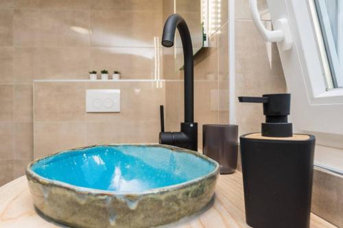 Et badeværelse på Villa Soleil blanc, luxury villa with private pool