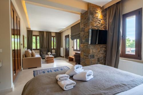 TV a/nebo společenská místnost v ubytování 12 Months Resort & Spa