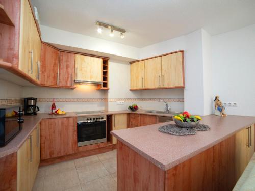 Apartment Apolo IV-8 by Interhome