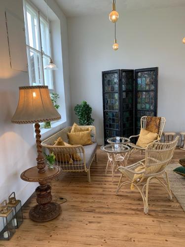 Posezení v ubytování Pilguse Residency