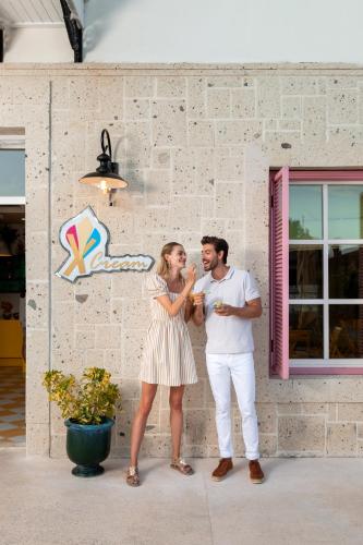 Επισκέπτες που μένουν στο Rixos Premium Tekirova - The Land of Legends Access