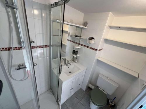 T2 avec Climatisation, Piscine, Box Privé