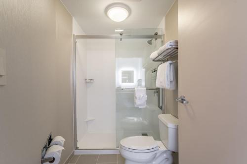 Bilik mandi di SpringHill Suites Gainesville