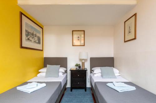 Colosseo Apartment- Heart of Rione Monti