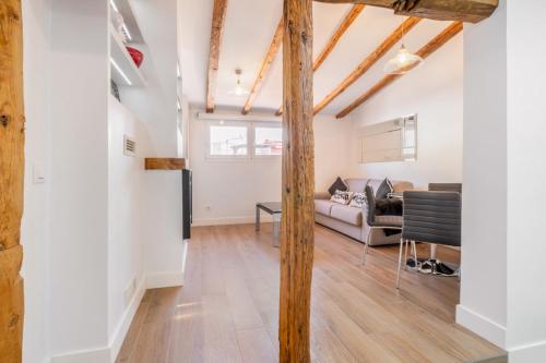 Modern Duplex - 1 Bedroom 1.5 Bathrooms - Sol