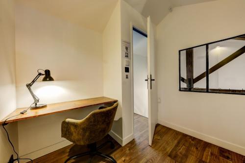 Fotografie z fotogalerie ubytování L'Industrie-Loft-T2-Clim-Parking à proximité v destinaci Pierre-Bénite