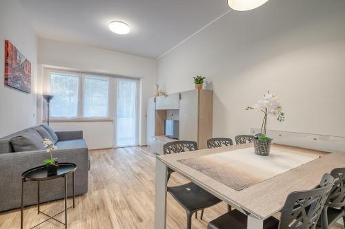 Emily Valles Apartment Saint Peter's