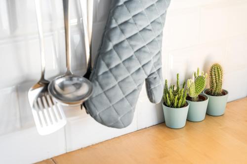 Catarina's Little Corner by LovelyStay