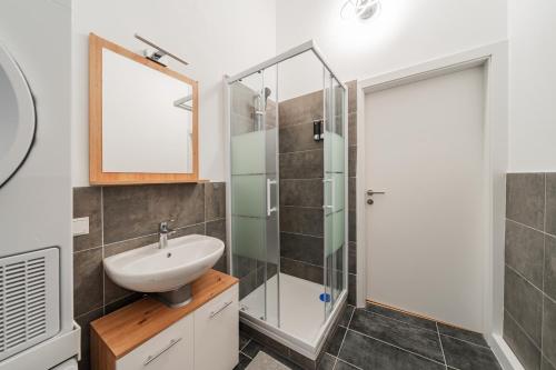 3 Bedrooms - 74sqm - 10 Min. Inner City
