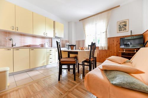 Apartments by the sea Seline, Paklenica - 6564
