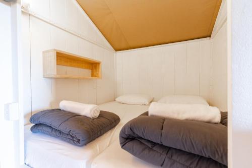 a room with two bean bags in a room at NRMA Phillip Island Beachfront Holiday Park in Cowes