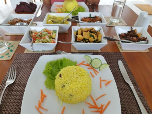 Comida en la casa de huéspedes o alrededores