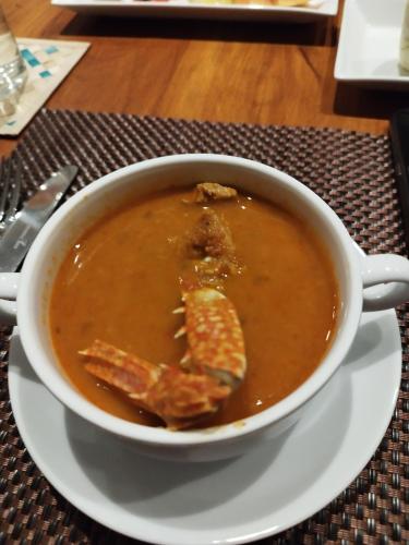 Comida en la casa de huéspedes o alrededores