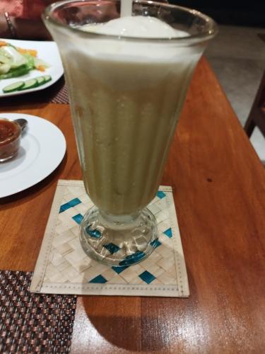 Bebidas en PearlDrop Waves Mirissa