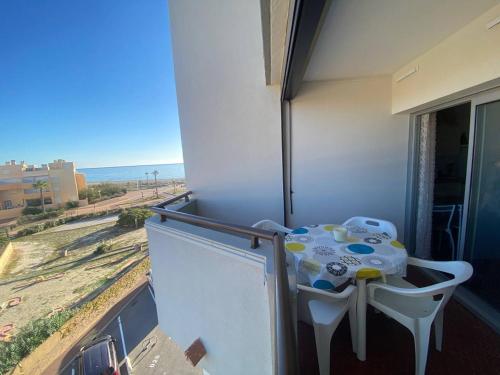 Apt 4 pers - Proche plage, parking privé, TV, lave-linge - FR-1-81-605