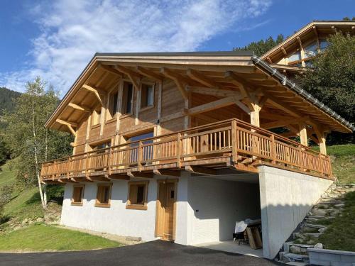 Photo de la galerie de l'établissement Chalet réçent pour 15 pers. avec wifi et parking à Arêches-Beaufort - FR-1-342-310, à Beaufort