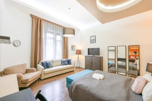 Deluxe Central Apartment with 4BEDRM 2 BATHRM 1074 Budapest, 37 Dohány utca kép - 3