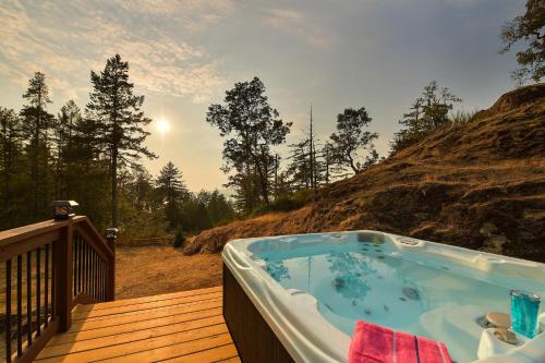 West Coast Oceanview Escape – Photos 2