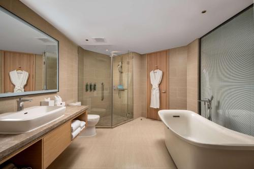 Salle de bains dans l'établissement Hilton Garden Inn Nantong Haohe Scenic Area