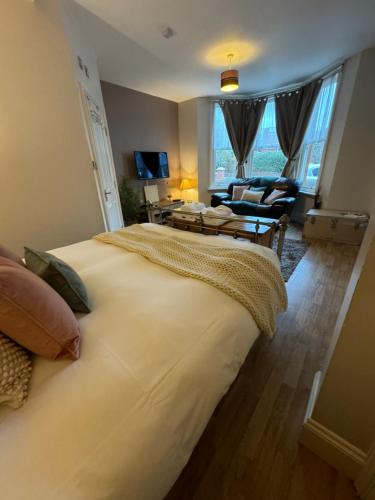 The Emerald Suite, Birmingham photo 7