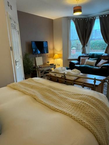 The Emerald Suite, Birmingham photo 31