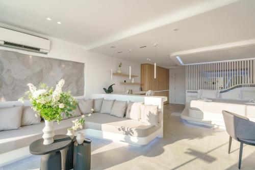 Χώρος καθιστικού στο Kivotos Mykonos - Preferred Hotels & Resorts