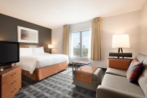 TownePlace Suites Boca Raton – Photos 2