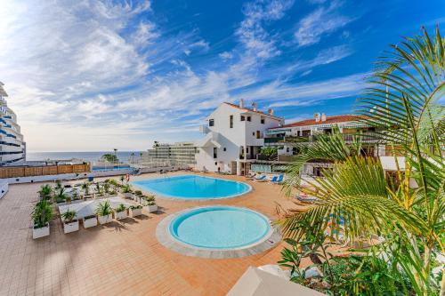 Centric Apartment in Playa Fanabe by AltamarHomes