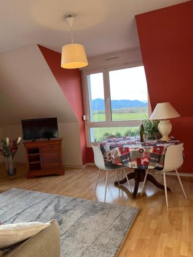 Le nid des Pruniers - F2 au calme - parking privé