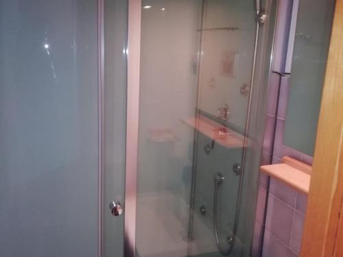 Kúpeľňa v ubytovaní Studio 25m² au pied des montagnes, balcon, idéal pour 4 pers - FR-1-573-95