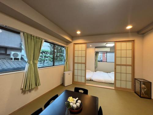 Precious friend inn