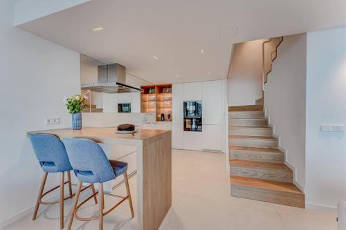 Φωτογραφία από το άλμπουμ του Luxury triplex + pool, jacuzzi - SissiPark Azul σε Acantilado de los Gigantes