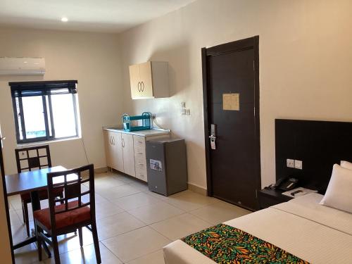 Una cocina o zona de cocina en Adis Hotels Prime