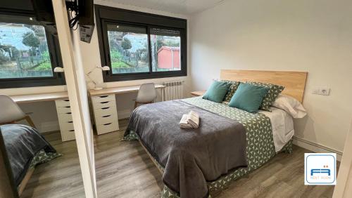 Amplia casa de 9 hab, Cabral.