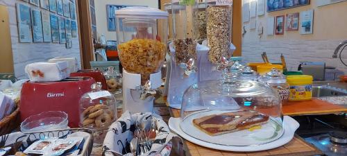 B&Bの敷地内または近くでの食事または食べ物